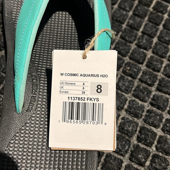 Sanuk flip flops - Picture 3 of 4